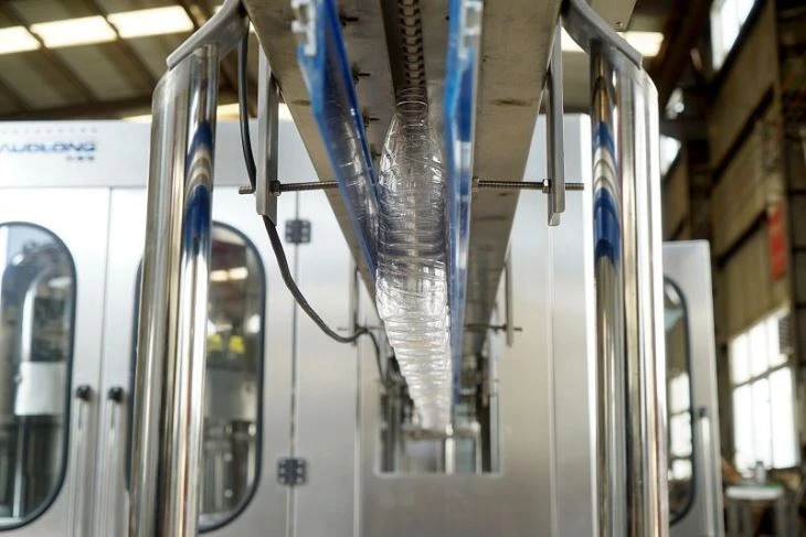 bottle filling machine